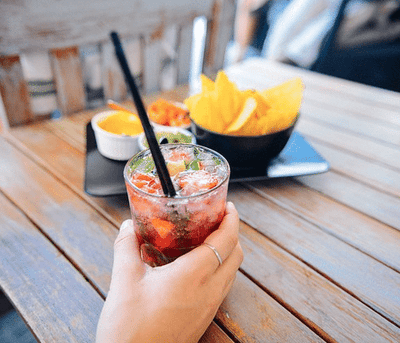 Summer party planning? A mobile bar is an outdoor staple...