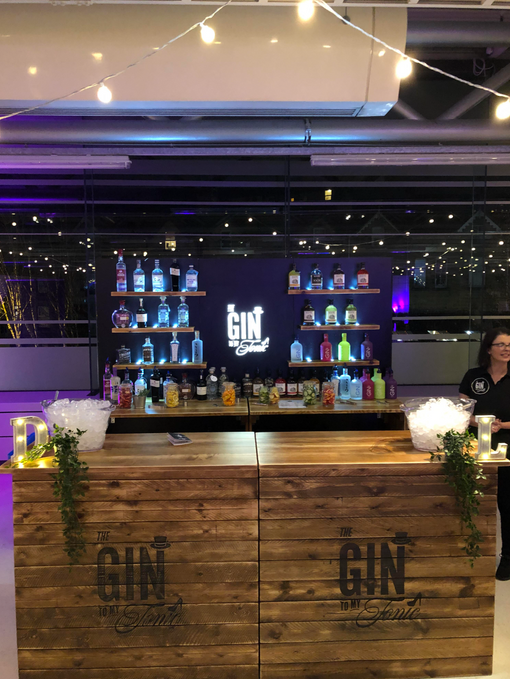 Bars2You Bespoke Bars for The Gin to My Tonic Christmas Festival