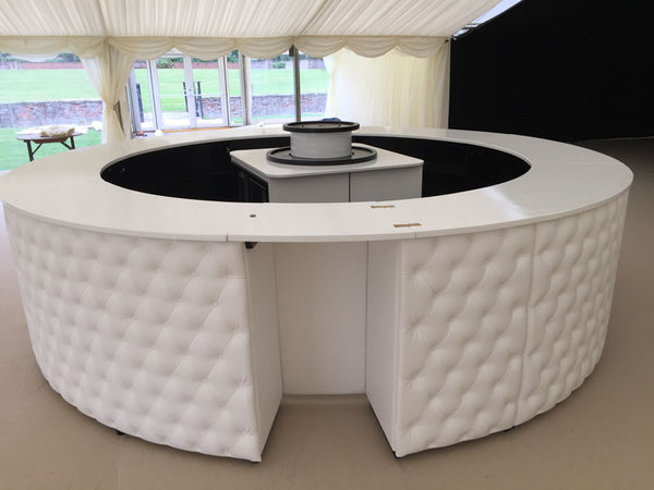 4m Chesterfield Circular Bar